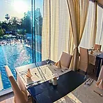 Grand Park Hotel 4*