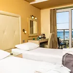 Grand Park 4*